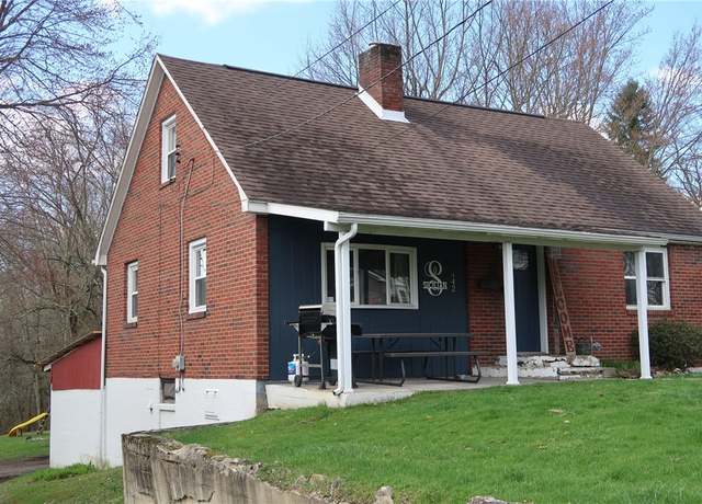 Property at 442 E Beaver St, Mercer Boro - Mer, PA 16137, 4 beds, 2 baths
