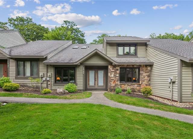 Property at 1942 South Ridge Way, Hidden Valley, PA 15502, 3 beds, 3 baths