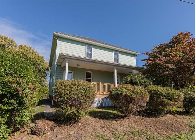 Property at 205 Woodlawn Ave, Connellsville, PA 15425, 6 beds, 2 baths
