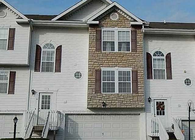Property at 116 Antler Hollow Ct, Cranberry Twp, PA 16066, 3 beds, 2.5 baths