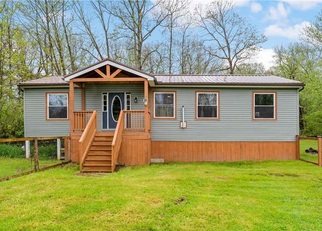 Property at 2629 River Dr, Jamestown - Cra, PA 16134, 2 beds, 1 bath
