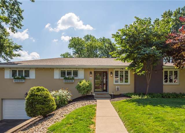 Property at 2633 Cedarvue Dr, Upper St. Clair, PA 15241, 4 beds, 3 baths