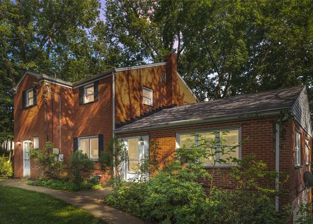 Property at 624 Orchard Hill Dr, O'hara, PA 15238, 4 beds, 3.5 baths