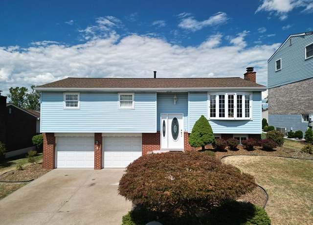 Property at 3052 Greenridge Dr, Penn Hills, PA 15147, 3 beds, 1.5 baths