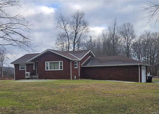 Property at 14 Steingrabe Rd, E Lackawannock Twp, PA 16142, 3 beds, 2 baths