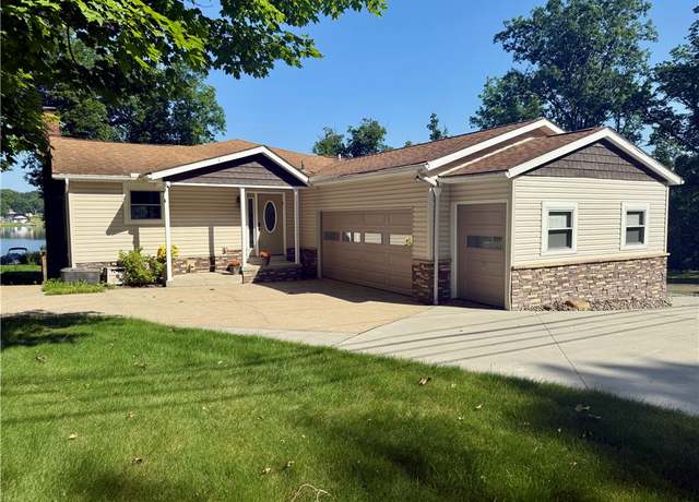 Property at 228 Latonka Dr, Jackson Twp - Mer, PA 16137, 4 beds, 3 baths