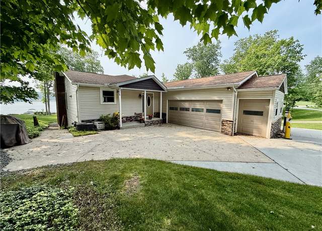 Property at 228 Latonka Dr, Jackson Twp - Mer, PA 16137, 4 beds, 3 baths