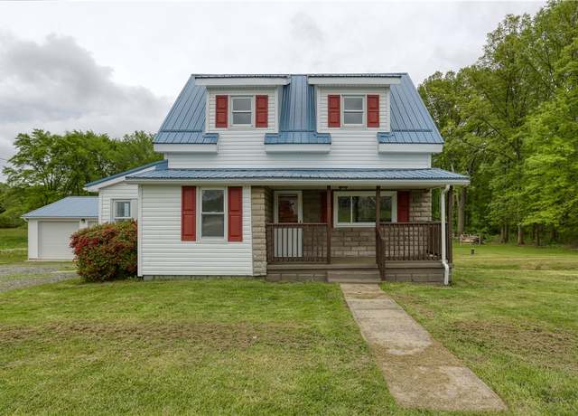 Property at 1094 Pine Glenn Rd, Pulaski Twp - Law, PA 16143, 3 beds, 1 bath