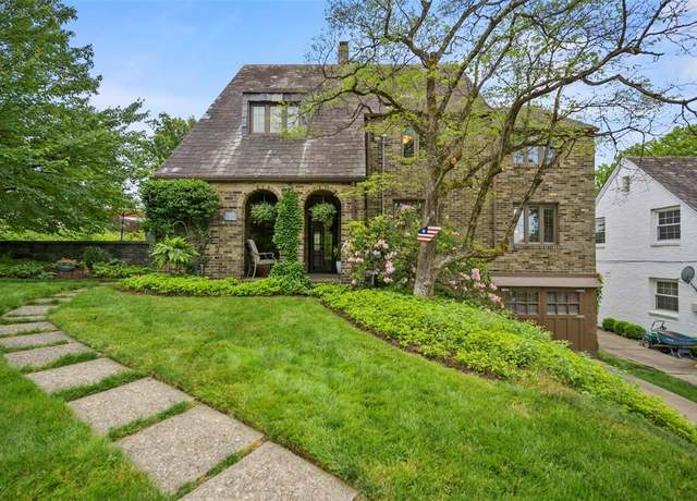 Property at 2452 Craftmont Ave, Banksville/westwood, PA 15205, 4 beds, 2.5 baths