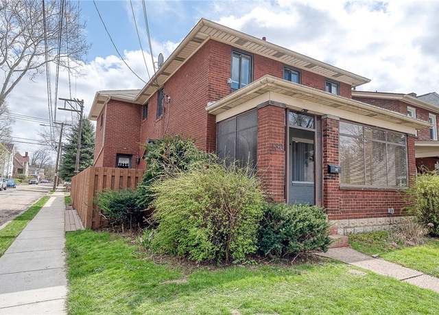 Property at 130 Cleveland Ave, Avalon, PA 15202, 5 beds, 2.5 baths