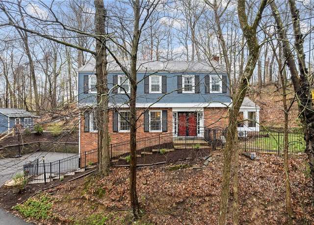 Property at 111 S Heide Ln, Peters Twp, PA 15317, 4 beds, 3.5 baths