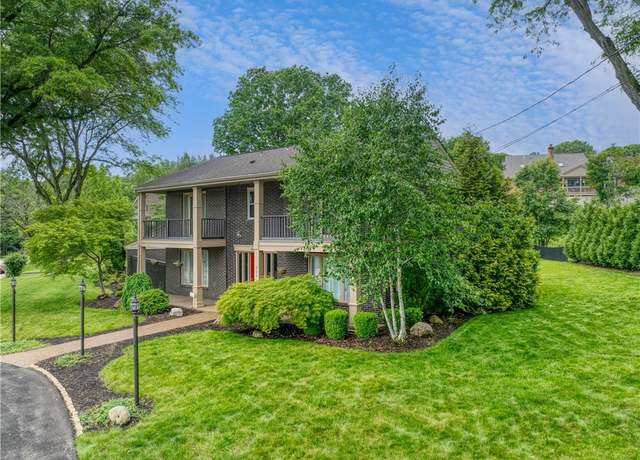 Property at 224 Harwick Dr, Wilkins Twp, PA 15235, 4 beds, 3.5 baths