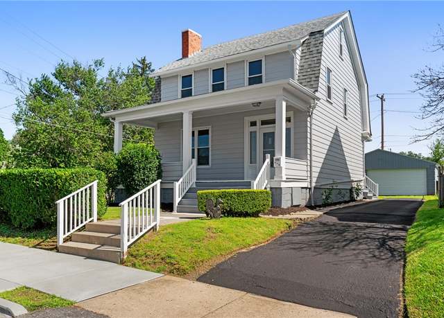 Property at 616 W College St, Canonsburg, PA 15317, 3 beds, 1.5 baths