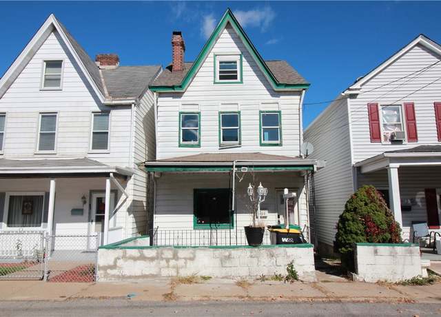 Property at 814 Etna St, Mckees Rocks, PA 15136, 3 beds, 2 baths