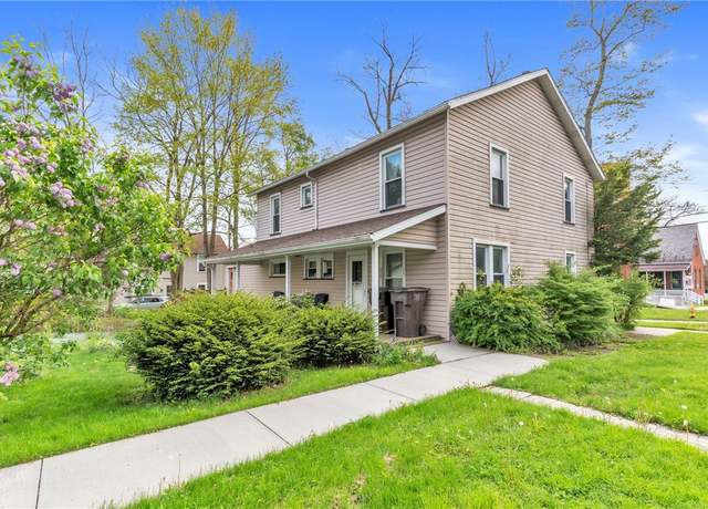 Property at 301 S Pitt St, Mercer Boro - Mer, PA 16137, 5 beds, 2 baths