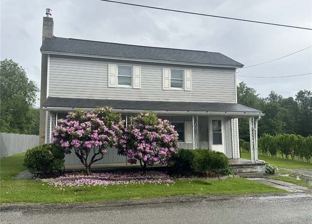 Property at 576 Front St, Mt. Pleasant Twp - Wml, PA 15666, 3 beds, 2.5 baths