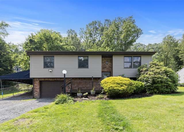 Property at 3863 Grist Mill Ln, Murrysville, PA 15668, 3 beds, 2 baths