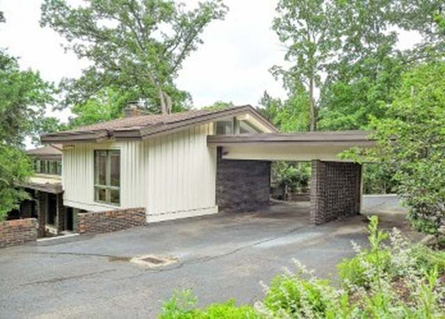 Property at 90 Woodland Rd, Shadyside, PA 15232, 3 beds, 3.5 baths