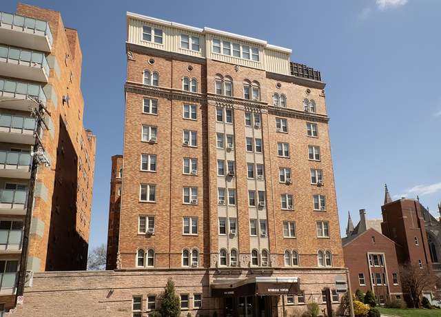 Property at 144 N Dithridge St #510, Oakland, PA 15213, 2 beds, 1 bath