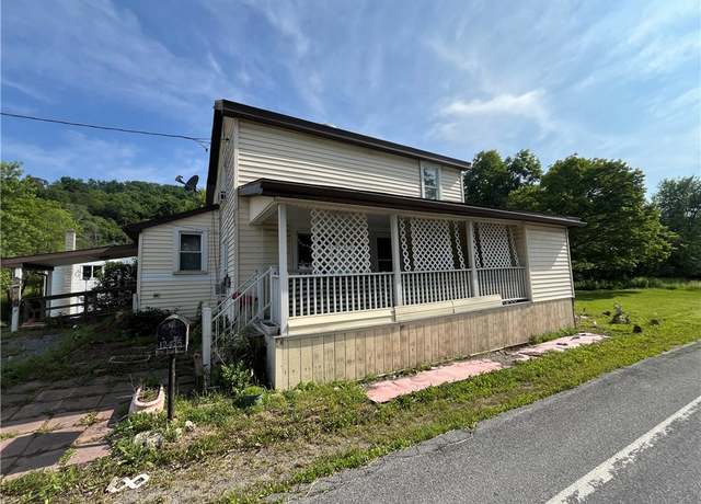 Property at 12475 Harrison St, Brookville Area School District, PA 15864, 4 beds, 1.5 baths
