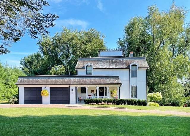 Property at 21 Victoria Dr, Neshannock Twp, PA 16105, 4 beds, 3.5 baths