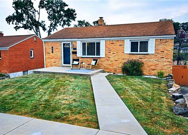 Property at 608 Elmbank St, Brookline, PA 15226, 3 beds, 1.5 baths