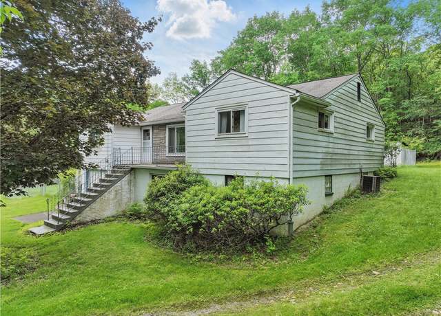 Property at 1726 Hillsdale Ave, Economy, PA 15003, 4 beds, 1 bath