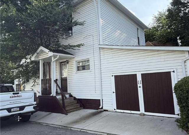 Property at 410 Peach St, Butler, PA 16001, 5 beds, 2 baths
