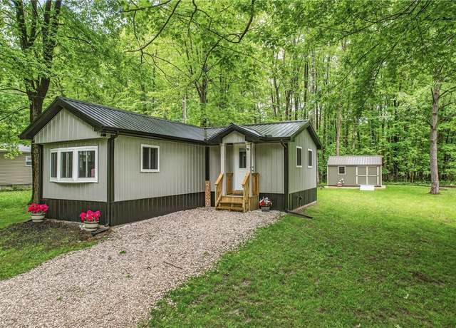 Property at 2507 Cabot Ln, Shenango-cra, PA 16424, 2 beds, 1 bath