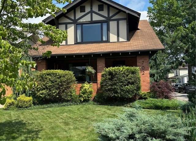 Property at 702 2nd St, Beaver, PA 15009, 3 beds, 2.5 baths