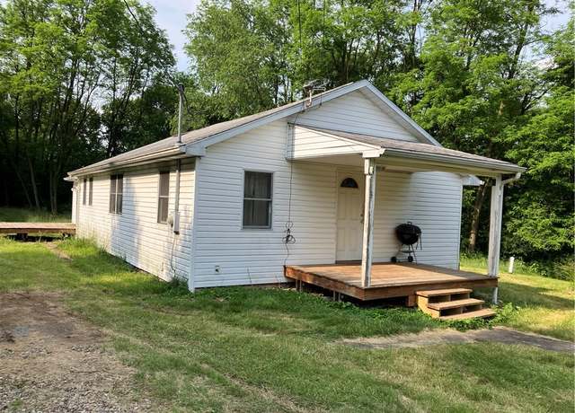 Property at 113 Filer Ln, Clay Twp, PA 16001, 4 beds, 2 baths