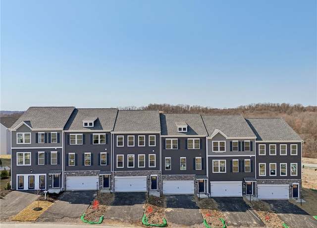 Property at 179 Sweetwater Dr, Moon/crescent Twp, PA 15108, 3 beds, 2.5 baths