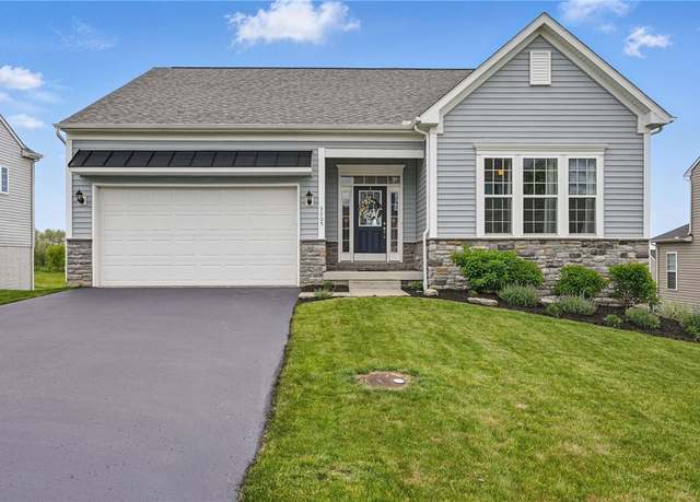 Property at 3005 Sir Charles Dr, Cecil, PA 15057, 3 beds, 2 baths