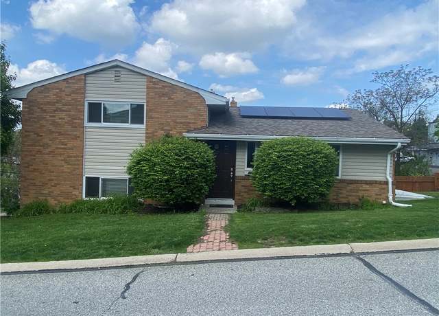 Property at 501 Kingsley Ave, Brentwood, PA 15227, 3 beds, 2 baths