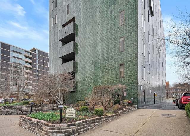 Property at 540 N Neville St #402, Oakland, PA 15213, 2 beds, 2 baths