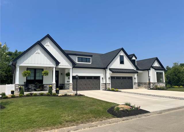 Property at 1109 Clubhouse Ct, Murrysville, PA 15632, 3 beds, 3 baths