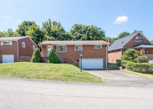 Property at 3326 Oakland Dr, Liberty Boro, PA 15133, 3 beds, 1.5 baths