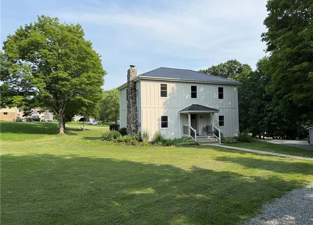 Property at 102 Green Vista Dr, Ohio Twp, PA 15237, 4 beds, 4.5 baths