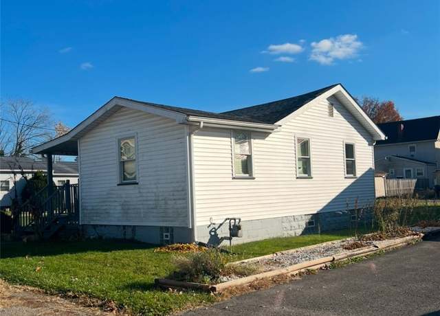Property at 1012 Loraine Ave, New Castle/3rd, PA 16101, 2 beds, 1 bath
