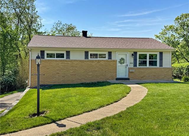 Property at 550 Brushglen Ln, Pleasant Hills, PA 15236, 2 beds, 1.5 baths