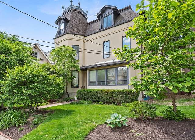 Property at 6015 Walnut St #201, Shadyside, PA 15206, 2 beds, 2 baths