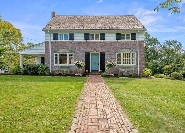 Property at 209 Eton Rd, Thornburg, PA 15205, 4 beds, 2.5 baths