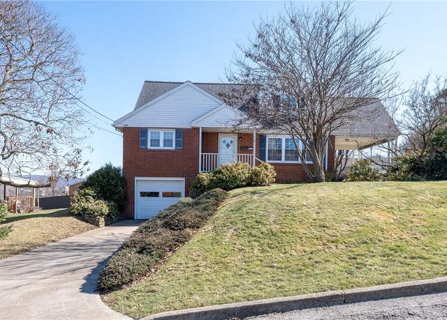 Property at 319 W 1st Ave, Latrobe, PA 15650, 4 beds, 2 baths