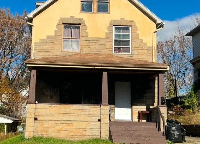 Property at 421 E Lutton St, New Castle/5th, PA 16101, 3 beds, 1.5 baths
