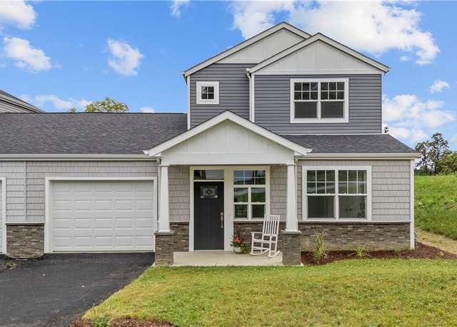 Property at 2219 Lebanon Dr, Elizabeth, PA 15135, 3 beds, 2.5 baths