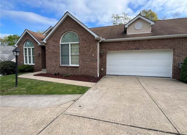 Property at 206 Country View Dr, Lower Burrell, PA 15068, 2 beds, 2 baths