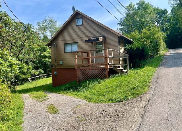 Property at 1611 Crawford Rd, North Fayette, PA 15126, 2 beds, 1 bath