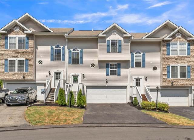 Property at 231 Mountain Dr, Carnegie, PA 15106, 3 beds, 2.5 baths