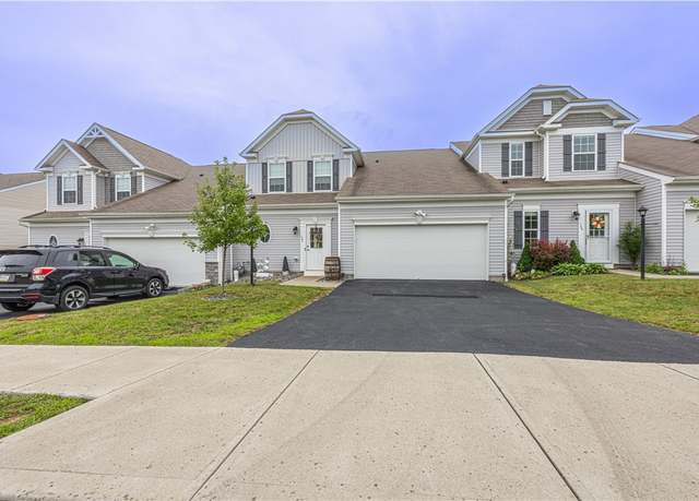 Property at 167 Viareggio Way, Finleyville, PA 15332, 3 beds, 2.5 baths
