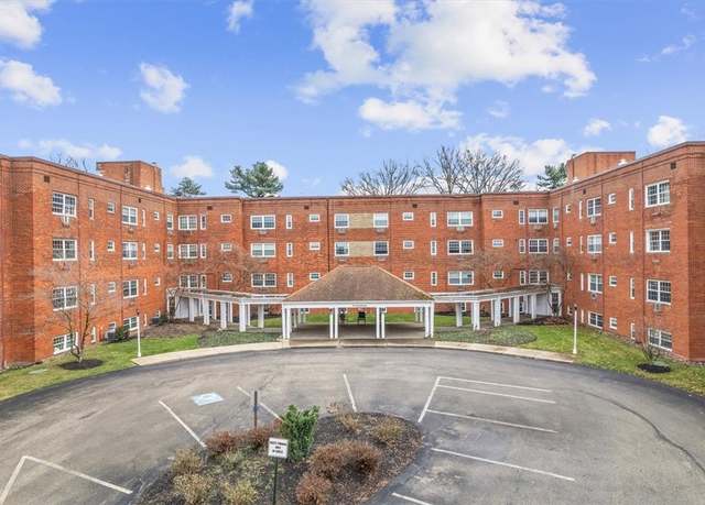 Property at 5900 Babcock Blvd #76, Ross Twp, PA 15237, 1 bed, 1 bath